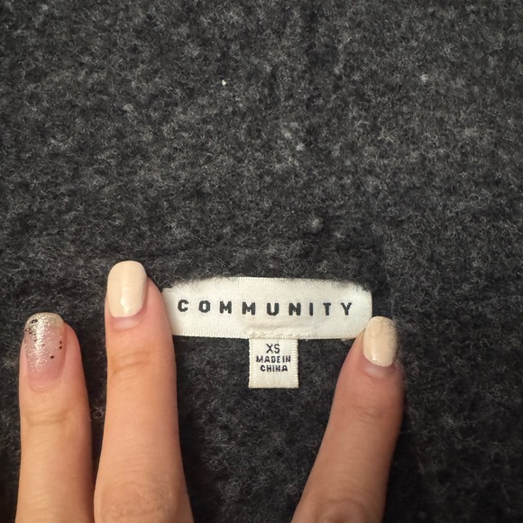 Aritzia - long cardigan - Picture 3 of 5